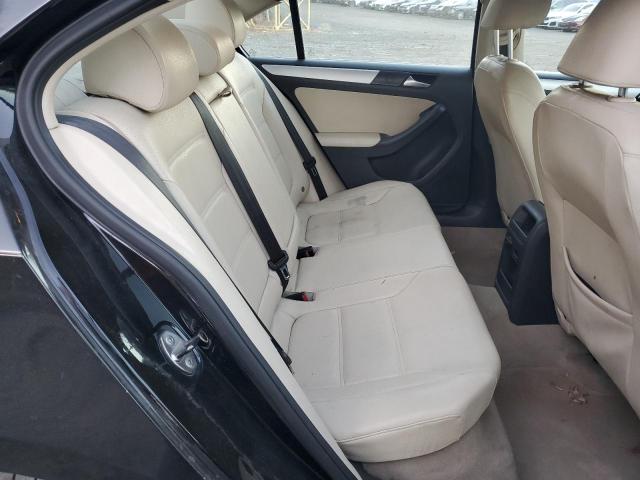 Photo 10 from auction – 2011 VOLKSWAGEN JETTA SEL with VIN 3VWLZ7AJ7BM373505