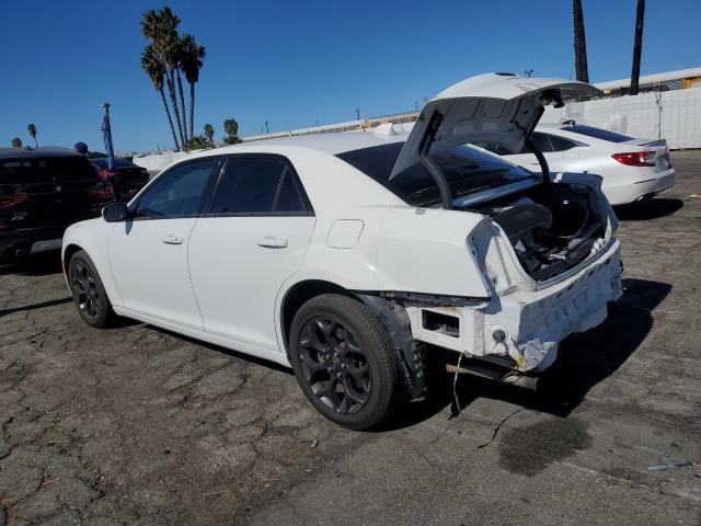 Photo 2 from auction – 2019 CHRYSLER 300 S with VIN 2C3CCAGG2KH648777