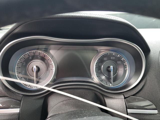 Photo 9 from auction – 2018 CHRYSLER 300 TOURIN with VIN 2C3CCARG5JH314366