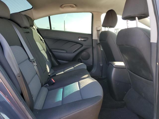 Photo 10 from auction – 2016 KIA FORTE LX with VIN KNAFX4A63G5592892