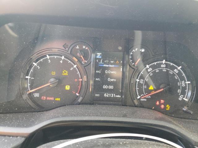 Photo 9 from auction – 2022 TOYOTA 4RUNNER SR with VIN JTEEU5JR3N5277428