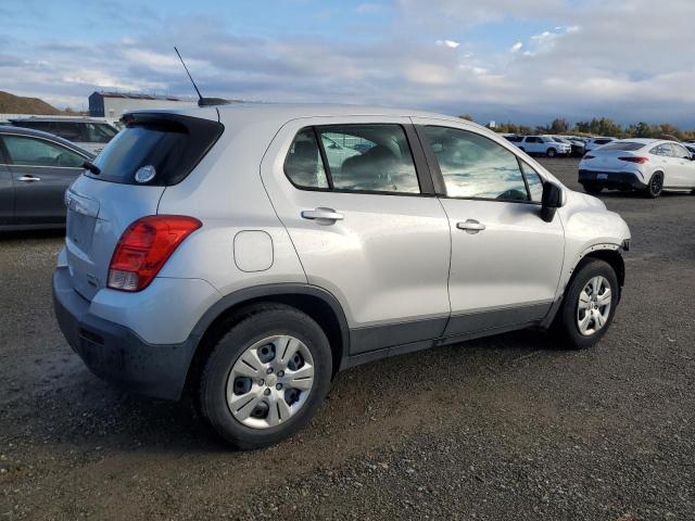 Photo 3 from auction – 2015 CHEVROLET TRAX LS with VIN 3GNCJKSB2FL245809