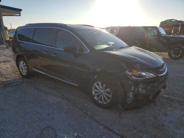 Photo 4 from auction – 2018 CHRYSLER PACIFICA T with VIN 2C4RC1EGXJR139571
