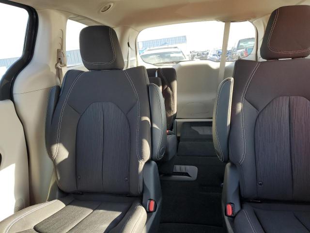 Photo 10 from auction – 2020 CHRYSLER VOYAGER LX with VIN 2C4RC1CG2LR107557