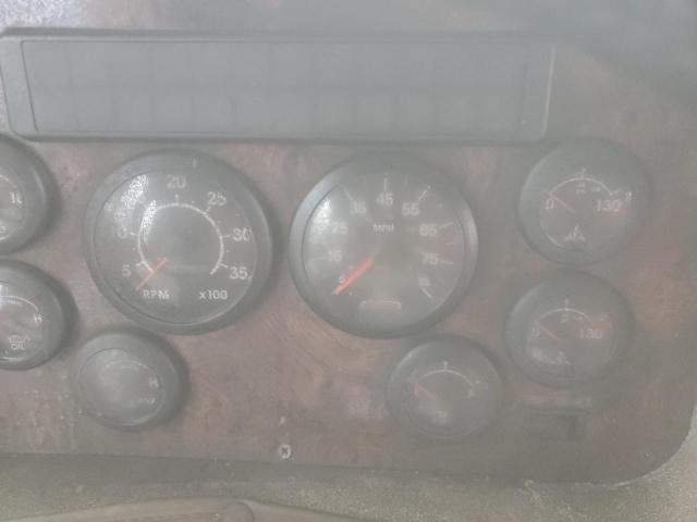 Photo 8 from auction – 1999 FREIGHTLINER CHASSIS X with VIN 4UZ6XLCA8XCF16092