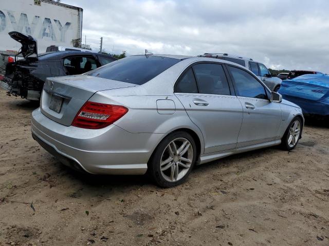 Photo 3 from auction – 2012 MERCEDES-BENZ C 250 with VIN WDDGF4HB3CA683083