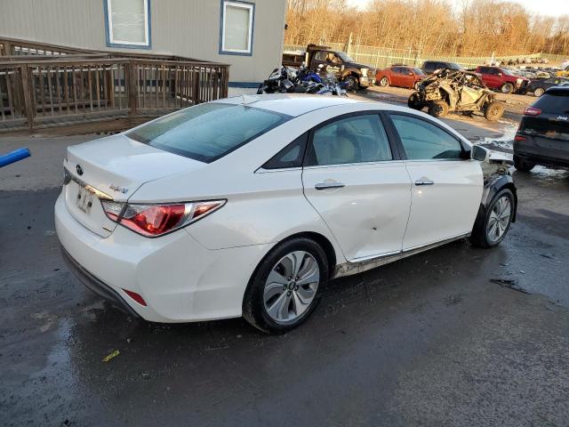 Photo 3 from auction – 2015 HYUNDAI SONATA HYB with VIN KMHEC4A44FA127452