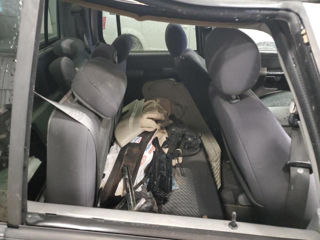 Photo 10 from auction – 2004 FORD EXPLORER S with VIN 1FMZU77K54UB52085