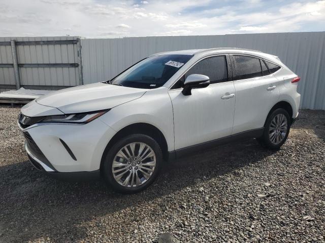 TOYOTA VENZA LE 2024 with VIN JTEAAAAH3RJ164535 - Photo from auction