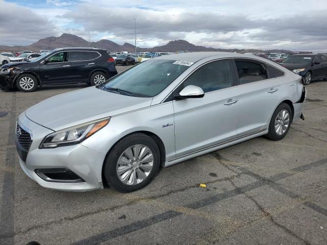 HYUNDAI SONATA PLU 2016 with VIN KMHE24L10GA014900 - Photo from auction