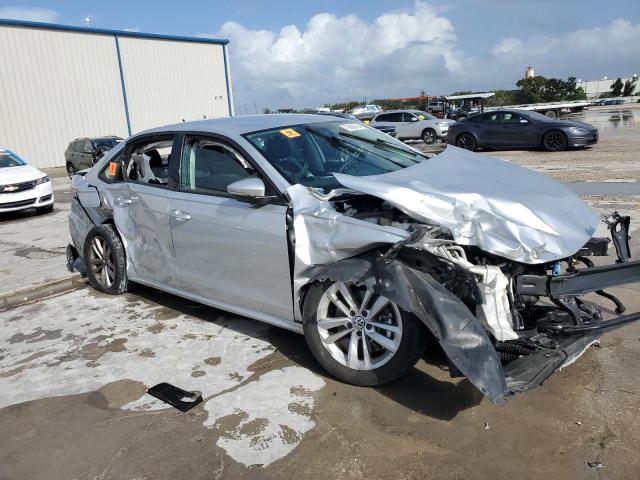 Photo 4 from auction – 2021 VOLKSWAGEN PASSAT S with VIN 1VWAA7A35MC014965