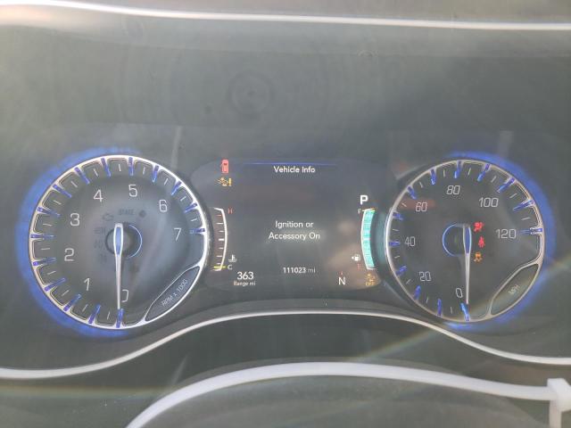 Photo 9 from auction – 2017 CHRYSLER PACIFICA L with VIN 2C4RC1GG5HR660687