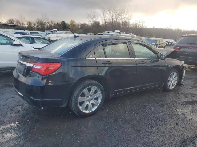Photo 3 from auction – 2013 CHRYSLER 200 LX with VIN 1C3CCBAB0DN735848