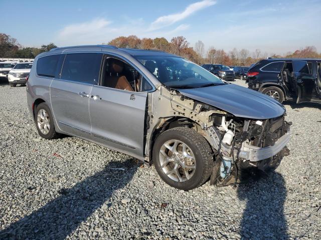 Photo 4 from auction – 2017 CHRYSLER PACIFICA L with VIN 2C4RC1GG6HR840244