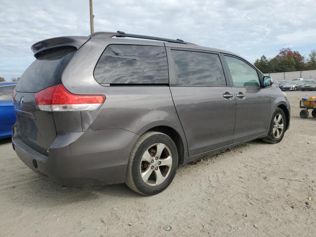 Photo 3 from auction – 2012 TOYOTA SIENNA LE with VIN 5TDKK3DC3CS277073