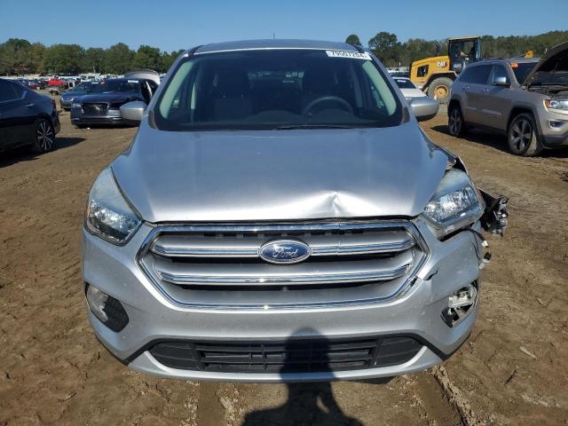 Photo 5 from auction – 2017 FORD ESCAPE SE with VIN 1FMCU0GDXHUB14243