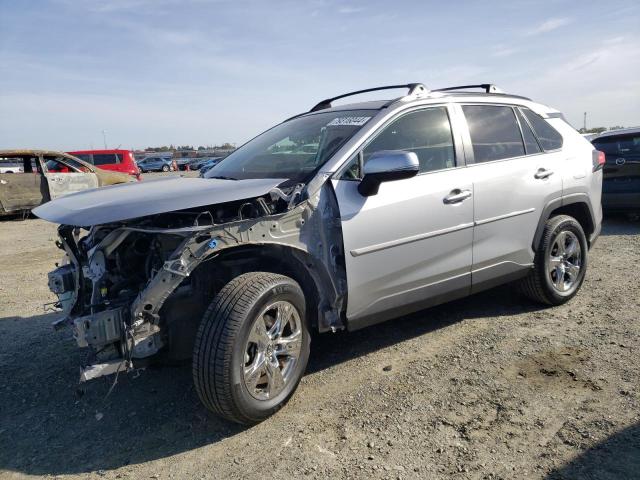 TOYOTA RAV4 XLE 2019 with VIN JTMP1RFV8KJ015863 - Photo from auction