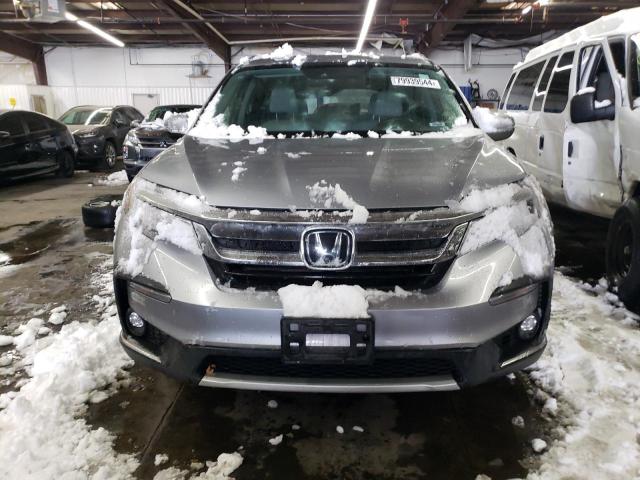 Photo 5 from auction – 2019 HONDA PILOT TOUR with VIN 5FNYF6H95KB097093