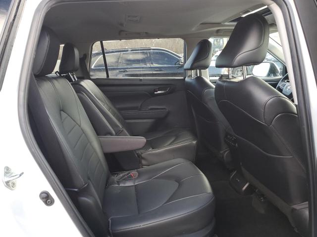 Photo 11 from auction – 2022 TOYOTA HIGHLANDER with VIN 5TDGZRAH8NS553562