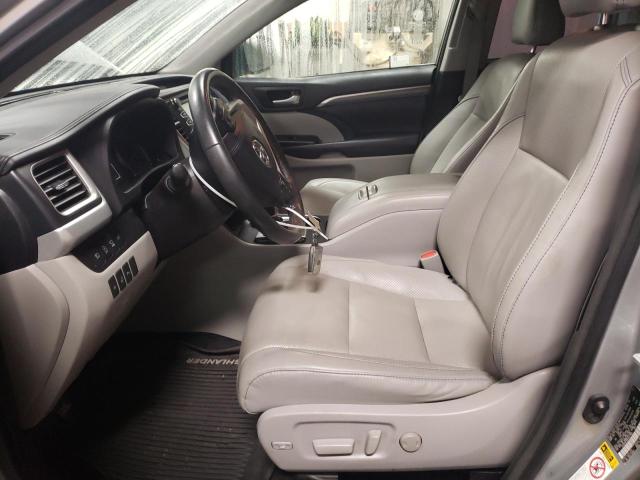 Photo 7 from auction – 2017 TOYOTA HIGHLANDER with VIN 5TDDZRFH0HS471986