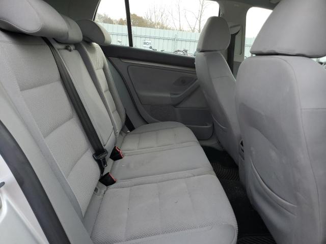 Photo 10 from auction – 2007 VOLKSWAGEN RABBIT with VIN WVWDS71K17W084972