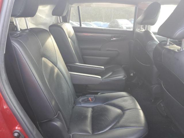 Photo 11 from auction – 2022 TOYOTA HIGHLANDER with VIN 5TDDZRBH4NS565483
