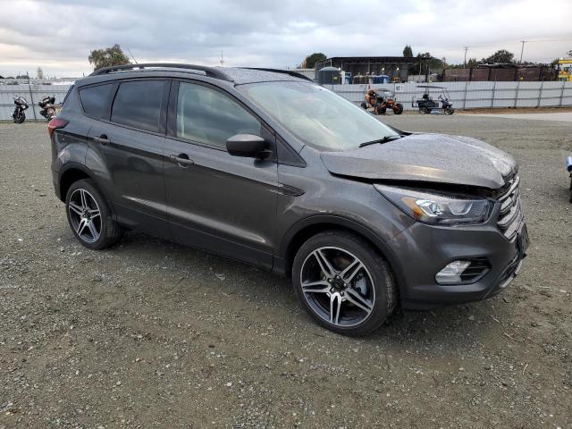 Photo 4 from auction – 2019 FORD ESCAPE SEL with VIN 1FMCU9HD2KUC28151