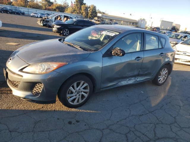 MAZDA 3 I 2013 with VIN JM1BL1LP5D1813929 - Photo from auction
