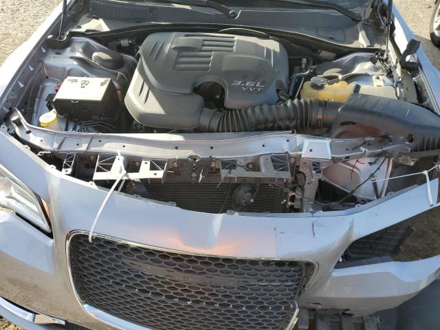 Photo 11 from auction – 2015 CHRYSLER 300 LIMITE with VIN 2C3CCAAG5FH932001
