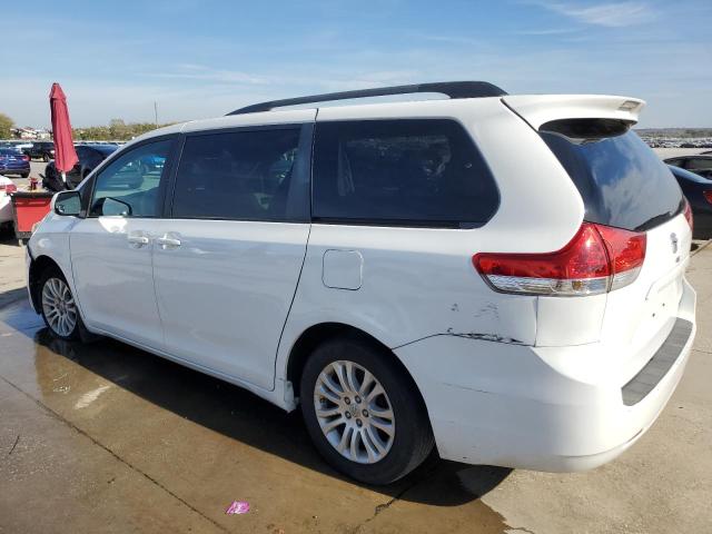 Photo 2 from auction – 2012 TOYOTA SIENNA XLE with VIN 5TDYK3DC1CS227279