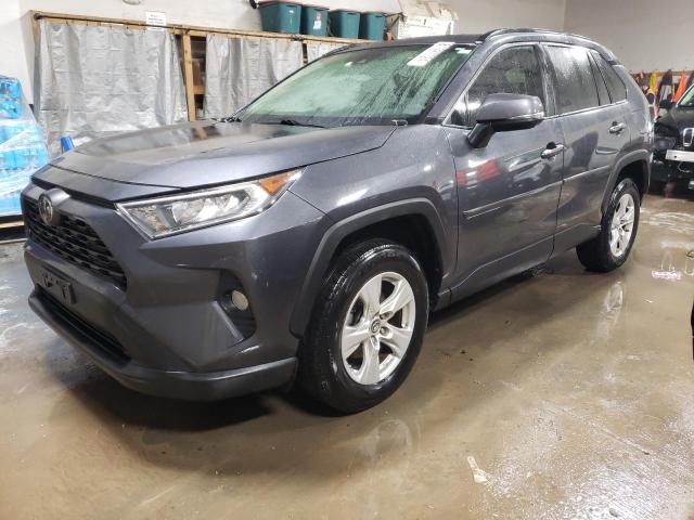 TOYOTA RAV4 XLE 2019 with VIN JTMP1RFV7KD502986 - Photo from auction