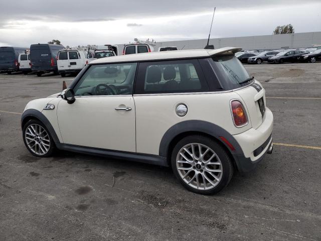 Photo 2 from auction – 2010 MINI COOPER S with VIN WMWMF7C51ATZ73062
