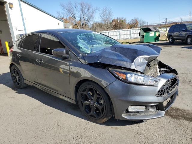 Photo 4 from auction – 2018 FORD FOCUS ST with VIN 1FADP3L93JL233658