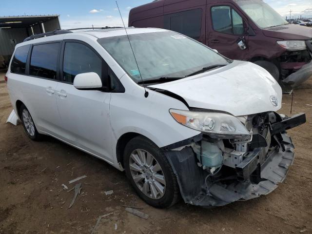 Photo 4 from auction – 2014 TOYOTA SIENNA XLE with VIN 5TDDK3DC9ES084860