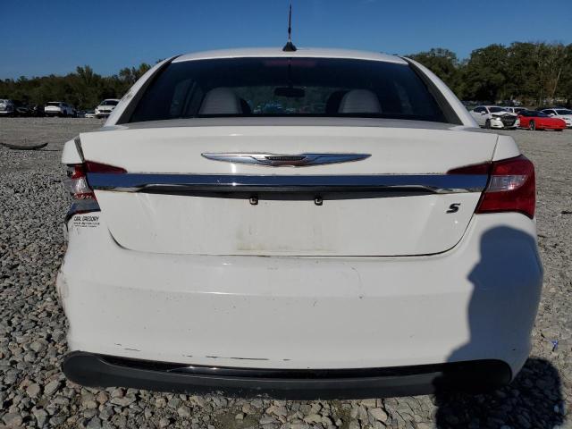 Photo 6 from auction – 2013 CHRYSLER 200 TOURIN with VIN 1C3CCBBB1DN584470