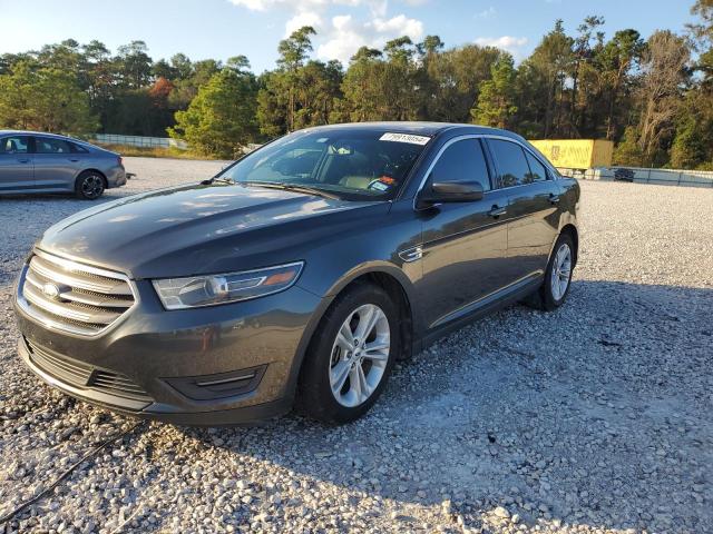 FORD TAURUS SEL 2016 مع رقم تعريف المركبة 1FAHP2E8XGG143439 - صورة من المزاد