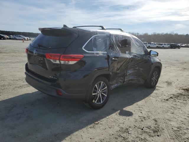Photo 3 from auction – 2018 TOYOTA HIGHLANDER with VIN 5TDJZRFH0JS545156
