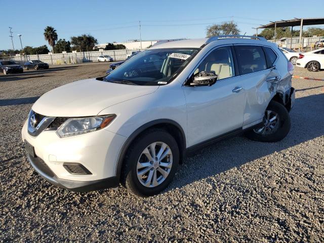 NISSAN ROGUE S 2015 with VIN KNMAT2MV6FP573532 - Photo from auction