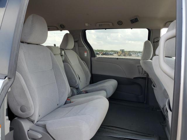 Photo 11 from auction – 2015 TOYOTA SIENNA LE with VIN 5TDKK3DC0FS626663