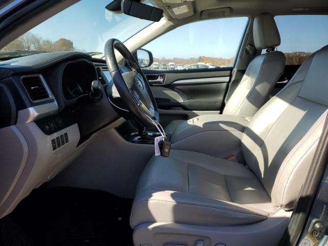 Photo 7 from auction – 2019 TOYOTA HIGHLANDER with VIN 5TDJZRFH1KS934115