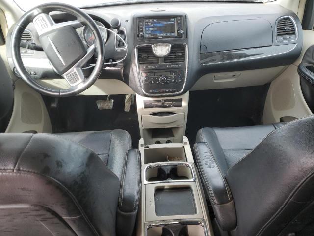 Photo 8 from auction – 2013 CHRYSLER TOWN & COU with VIN 2C4RC1CG7DR696011