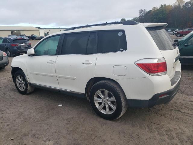 Photo 2 from auction – 2011 TOYOTA HIGHLANDER with VIN 5TDZK3EH0BS024445