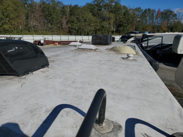 Photo 9 from auction – 2018 THOR WINDSPORT with VIN 1FDXE4FS0HDC36759