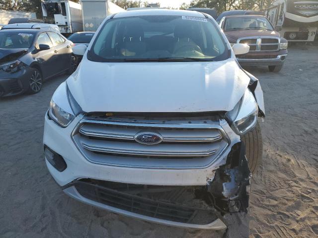 Photo 5 from auction – 2019 FORD ESCAPE SE with VIN 1FMCU9GD1KUC33990