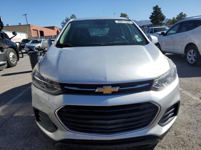 Photo 5 from auction – 2017 CHEVROLET TRAX LS with VIN KL7CJKSB9HB056746