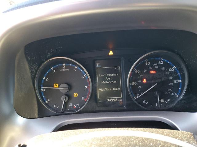 Photo 9 from auction – 2017 TOYOTA RAV4 XLE with VIN JTMRFREV1HJ700937