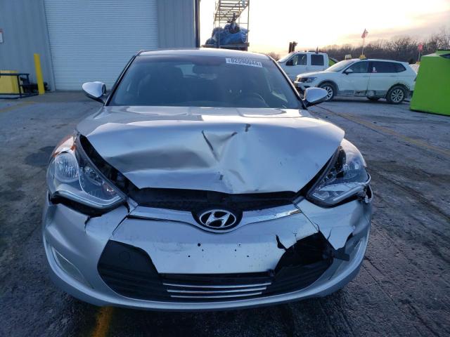 Photo 5 from auction – 2017 HYUNDAI VELOSTER with VIN KMHTC6AD1HU317925