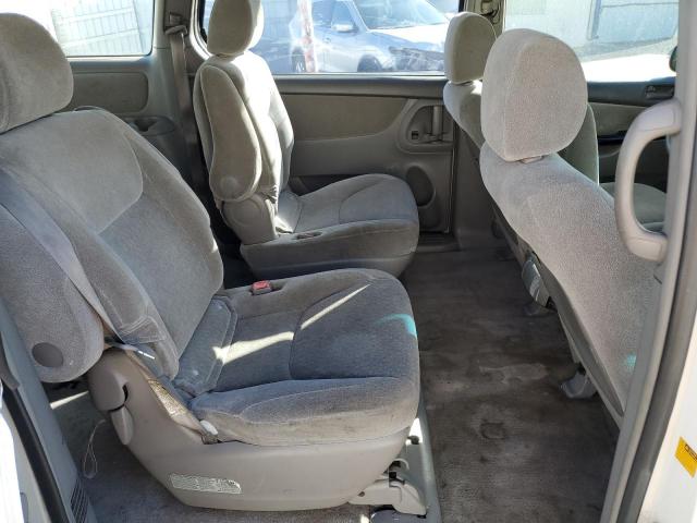 Photo 11 from auction – 2005 TOYOTA SIENNA CE with VIN 5TDZA23C45S293623
