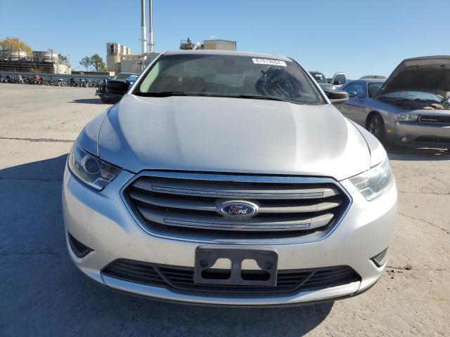 Photo 5 from auction – 2016 FORD TAURUS SE with VIN 1FAHP2D82GG155215