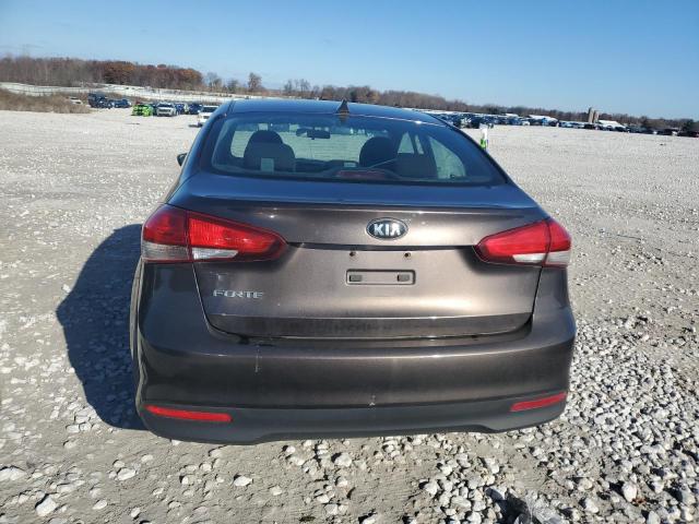 Photo 6 from auction – 2017 KIA FORTE LX with VIN 3KPFK4A76HE153881